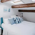 Domus Silvana Apartment *